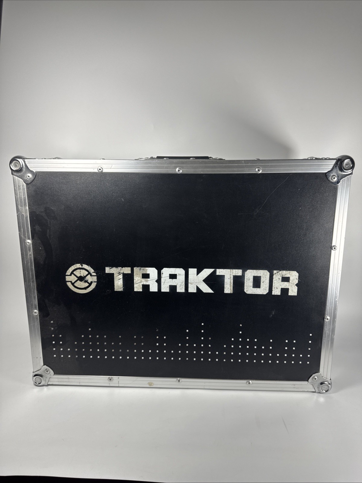 Native Instruments Traktor Kontrol S4 MK1 DJ Controller 4-Channel Black