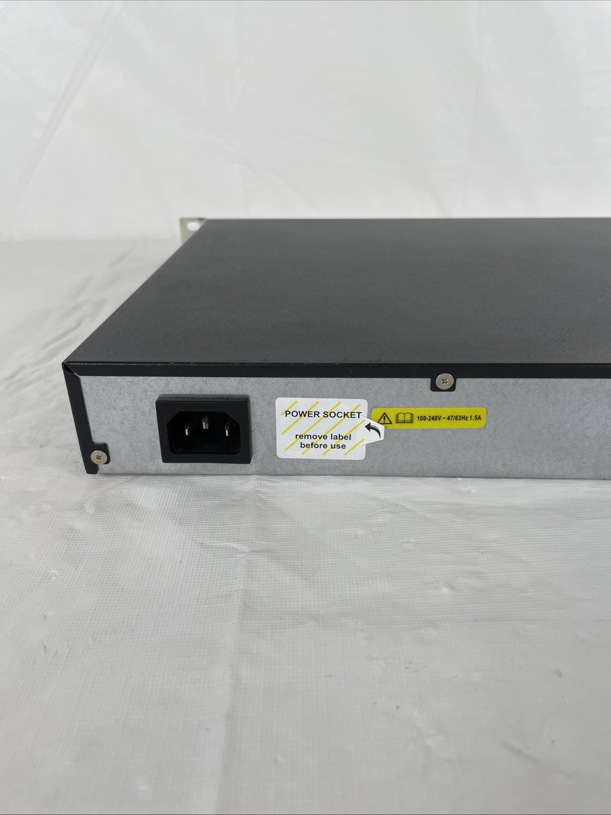 3Com Baseline Switch 2948 -SFP Plus 3CBLSG48 switch - READ