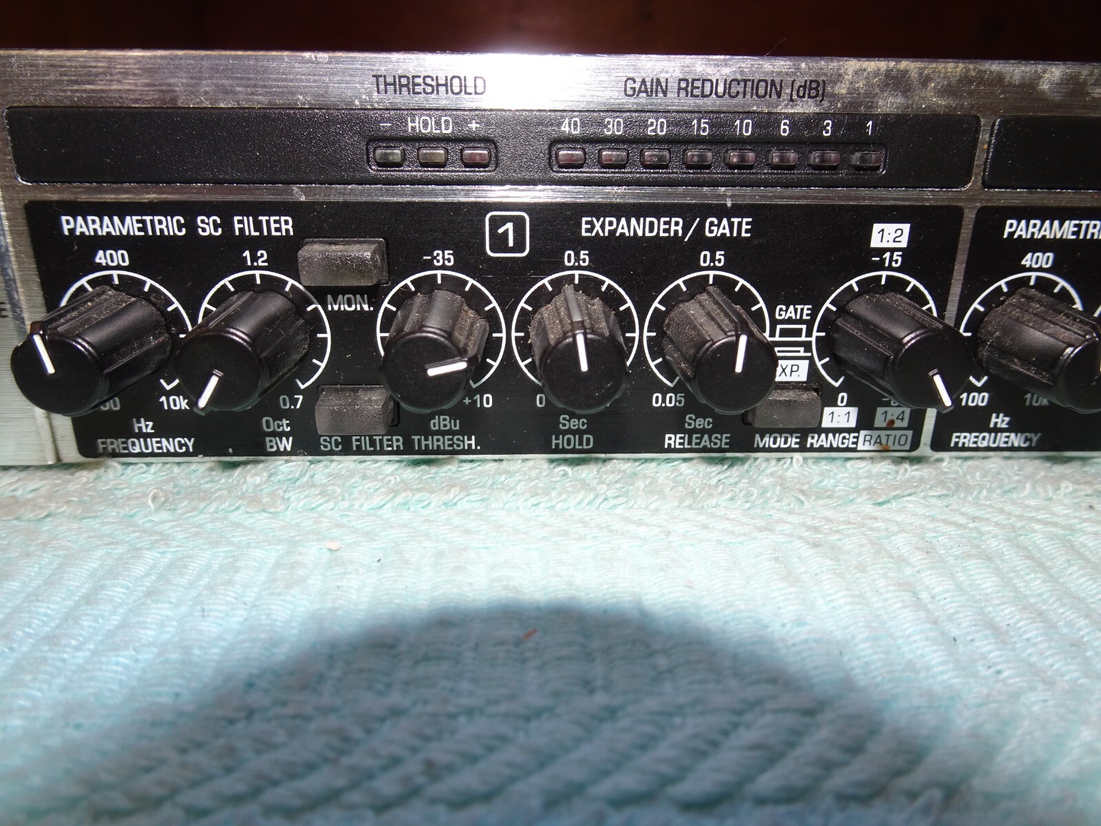 BEHRINGER MULTIGATE PRO XR4400 4-Chan Audio Interactive Quad Expander/Gate,