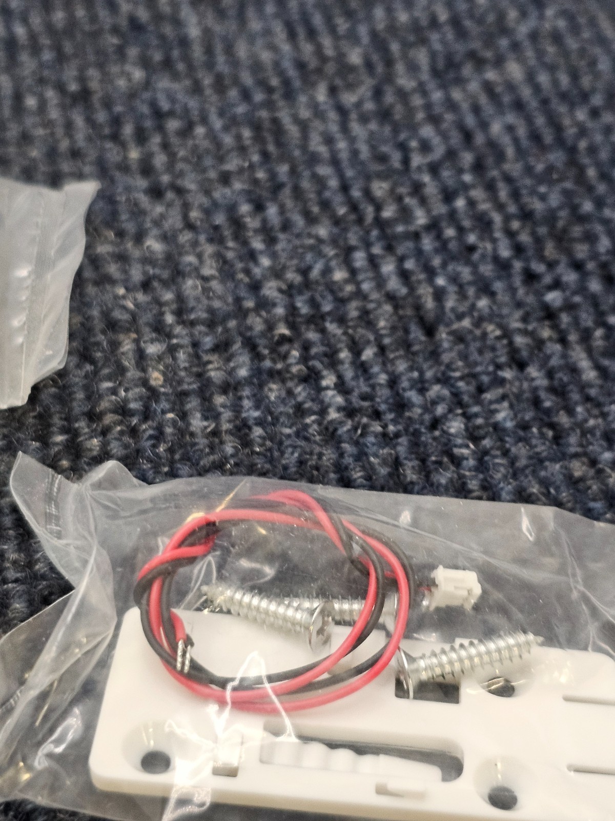 Interlogix TX-E231 Wireless Door / Window Sensor w/ External Contact Input