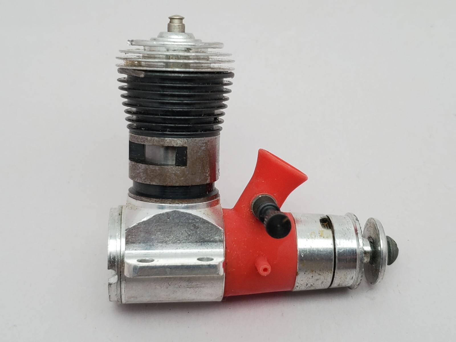 COX MEDALLION .049 R/C AIRPLANE GLOW ENGINE Untested
