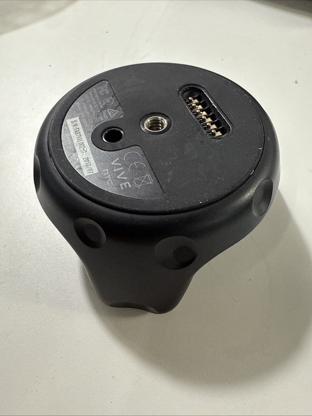 HTC VIVE Tracker 2.0 - For Full Body Tracking, Virtual Production, Model 2PYV200