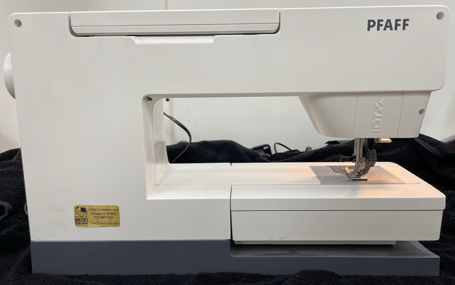 Pfaff Creative 2.0 Sewing Embroidery Machine P101 UNTESTED BUT GUARANTEED