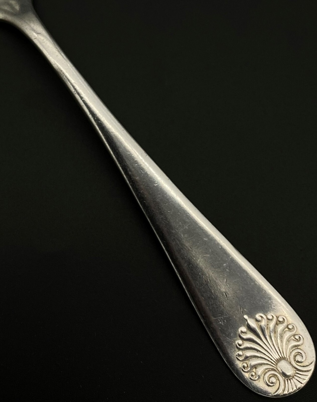 1847 Rogers (Silverplate, 1860) Shell CHOICE