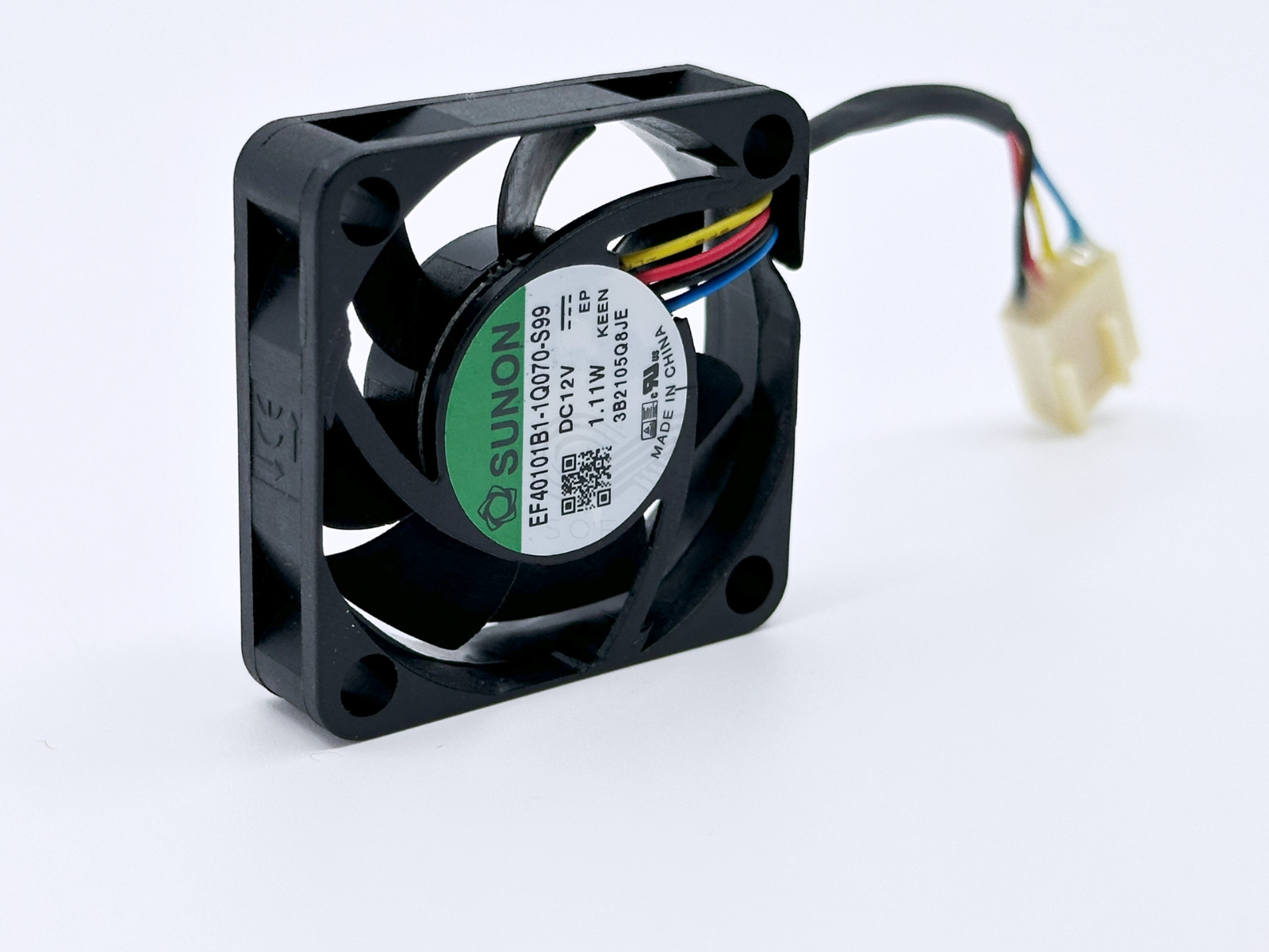 EF40101B1-1Q070-S99 SUNON 40mm x 10mm 4-Wire Fan DC 12V PWM Tach Auto Restart