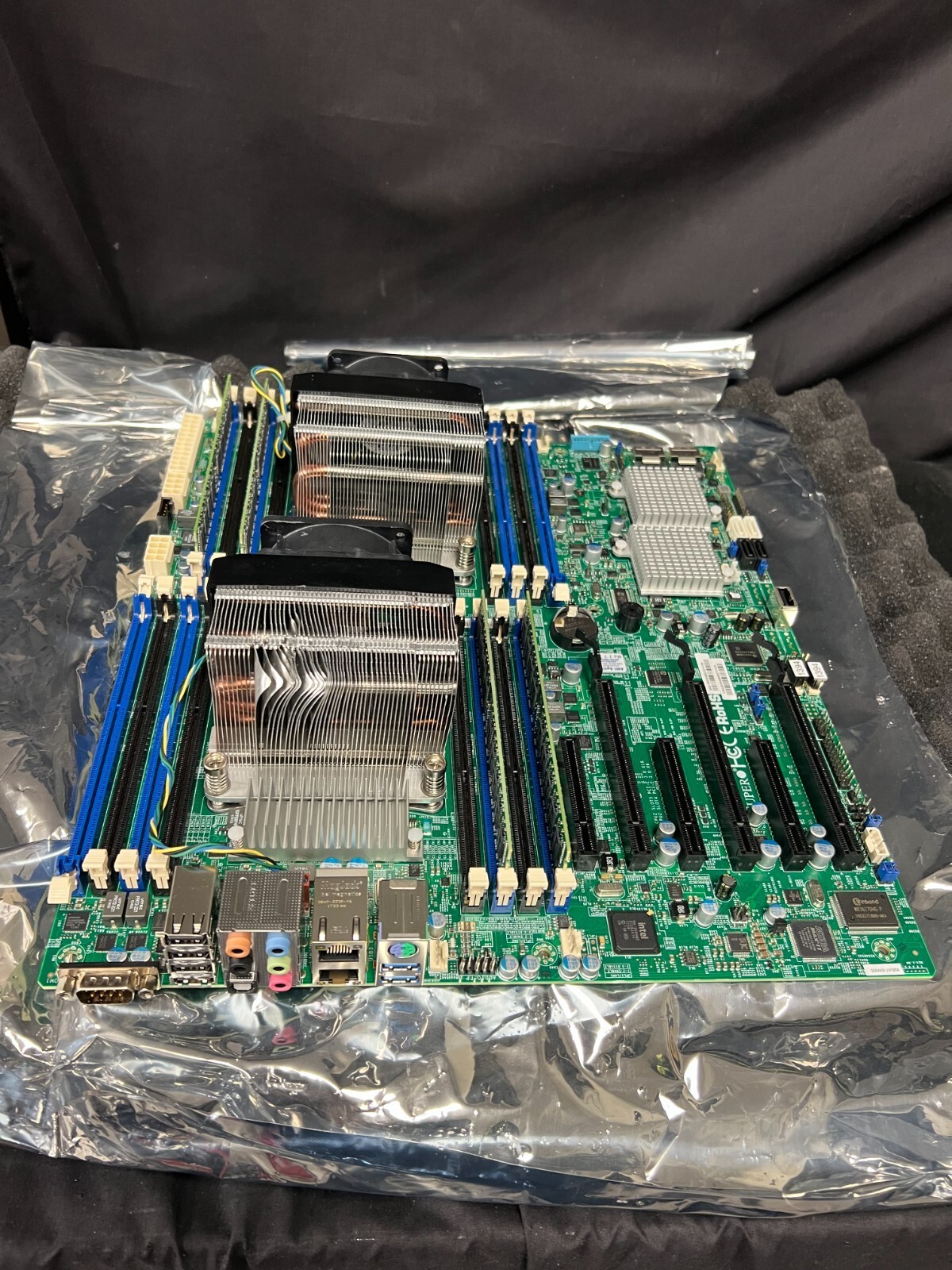 Supermicro MBD-X9DA7-SW005 With 32GB Ram And Dual Xeon Processor E5-2620