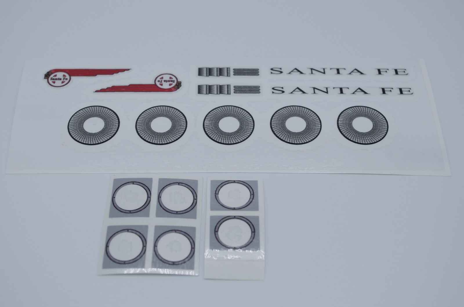Custom Stickers for 10020 Santa Fe Super Chief B Unit /w Portholes
