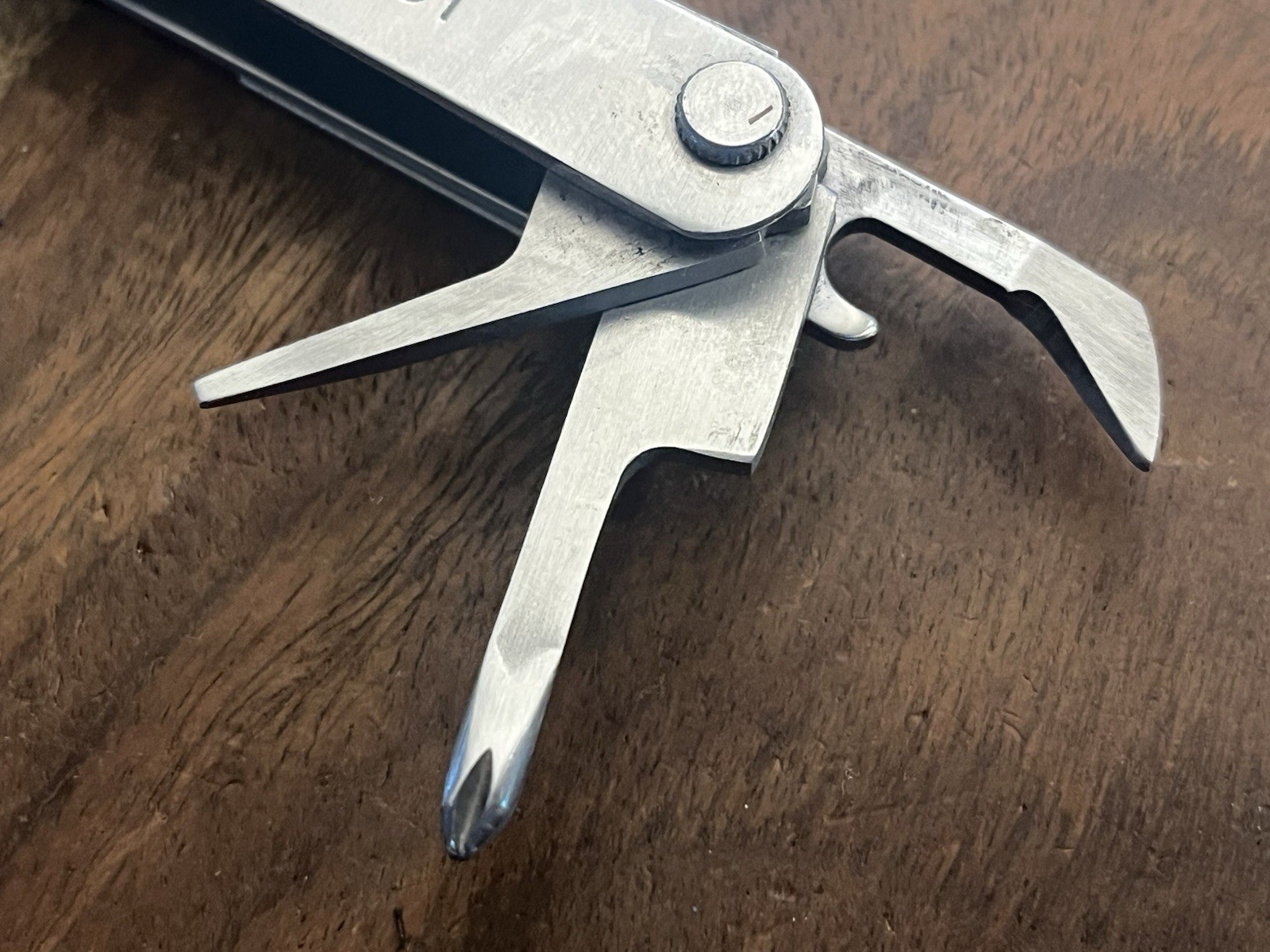 Generic Multitool Stainless Steel Knife Fish Scaler Pliers, w\Sheath