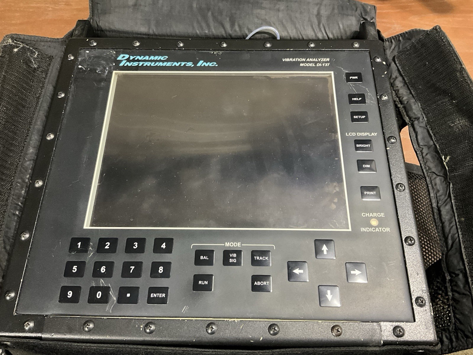 ACES SYSTEM DYNAMIC INSTRUMENTS VIBRATION ANALYZER DI-137 DOES NOT POWER ON