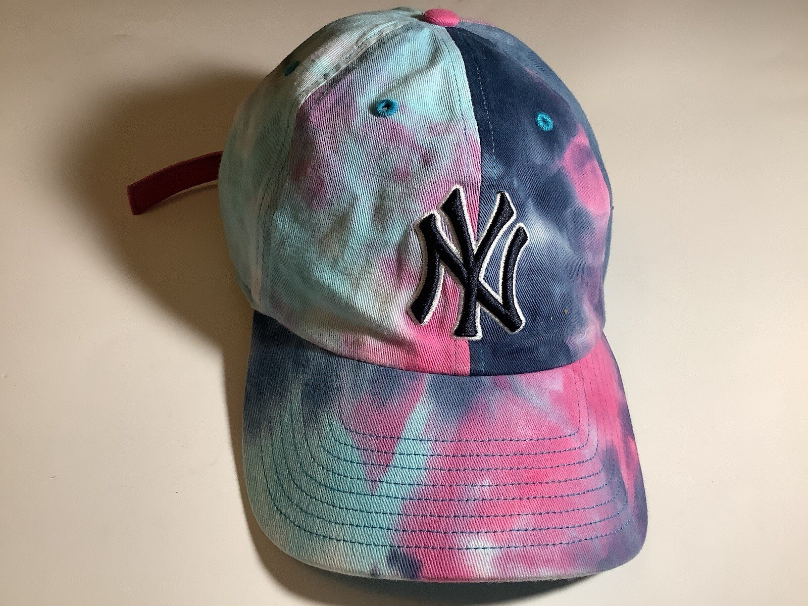 New York Yankees ‘47 Adjustable Adult Unisex Pink  Blue Tie Dye Cap/Hat. OSFM