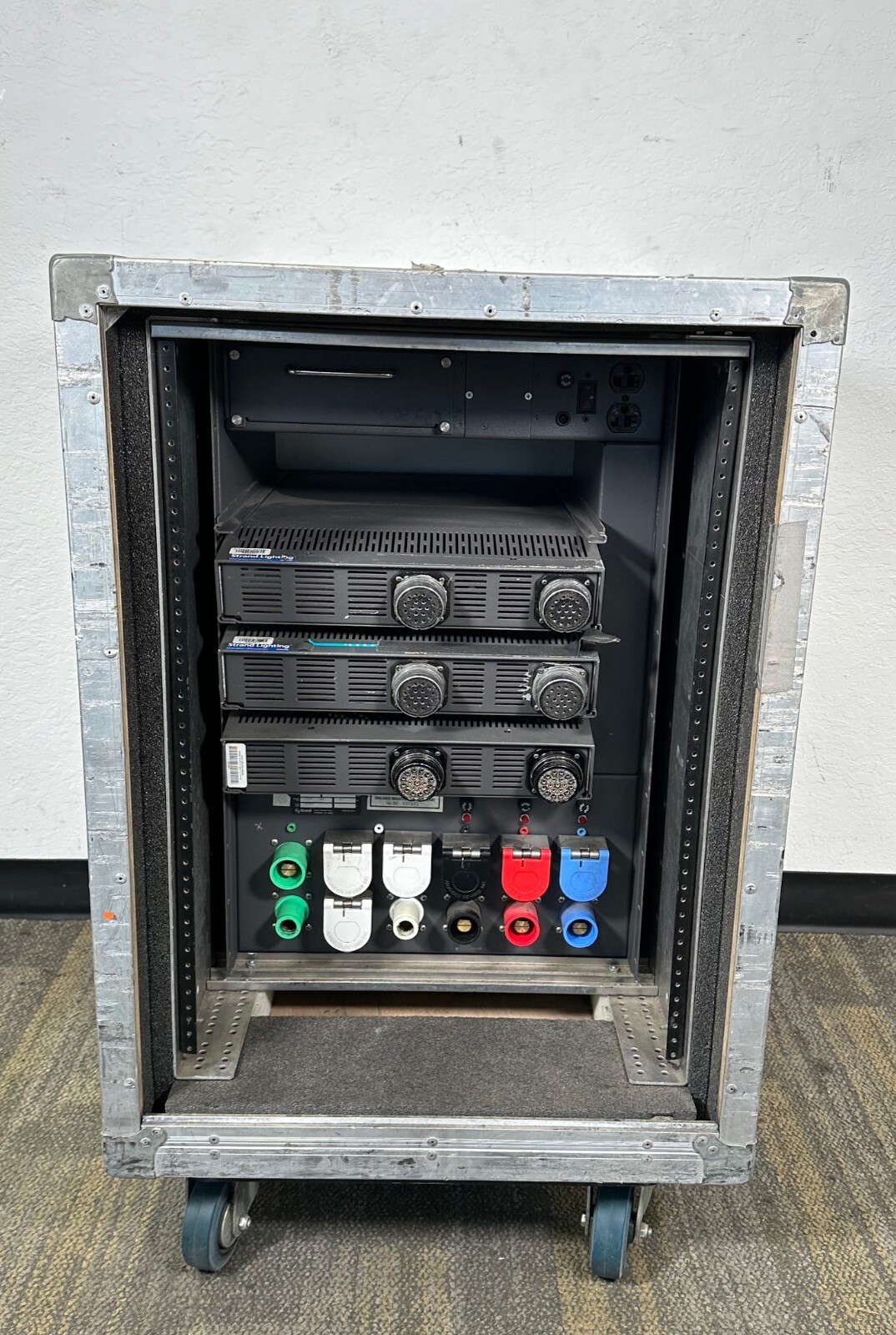 Philips Strand Lighting LightRack Control Rack