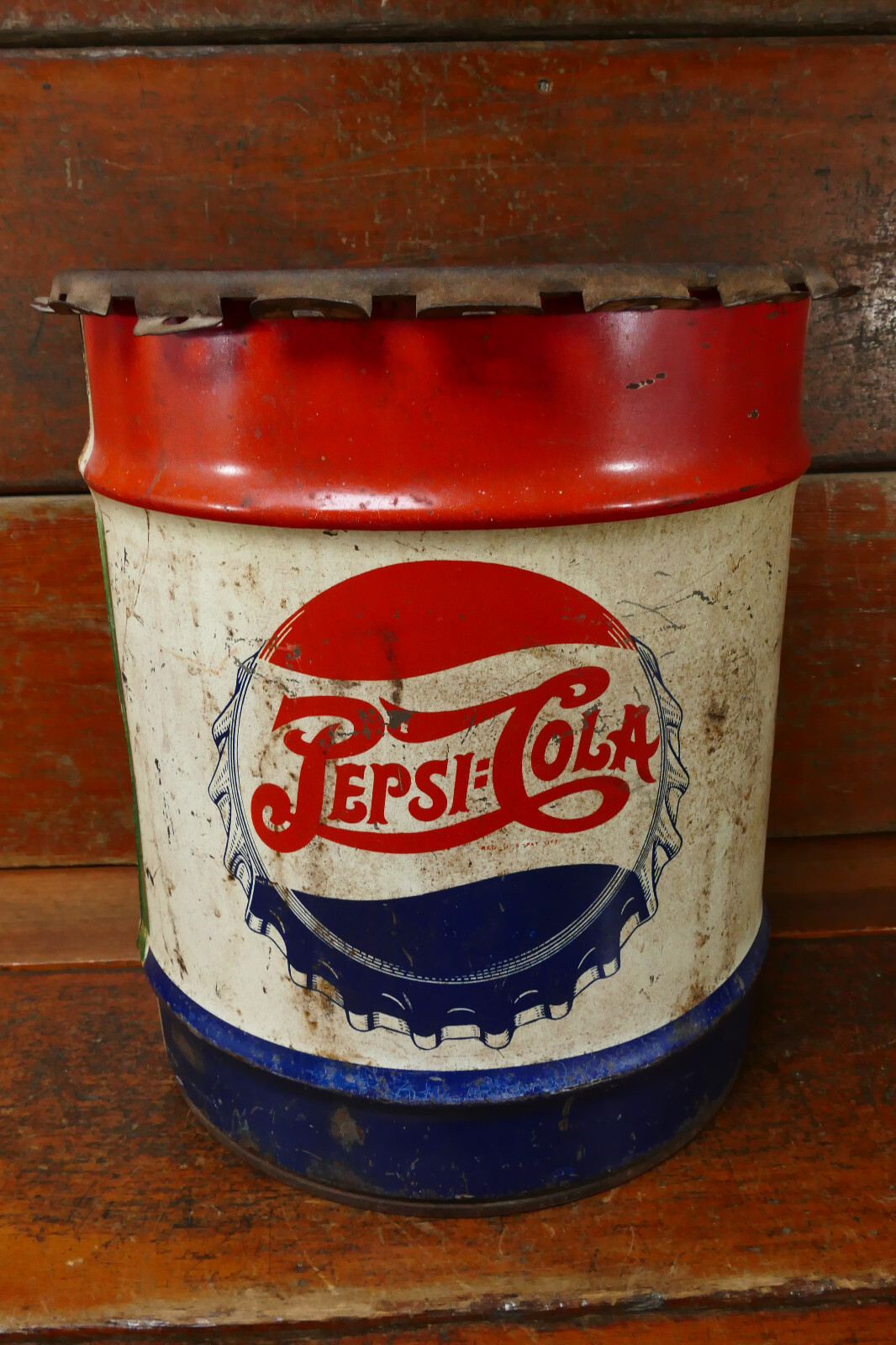 Vintage 1940s Pepsi Cola Double Dot 10 Gallon Metal Syrup Advertising Can 17”