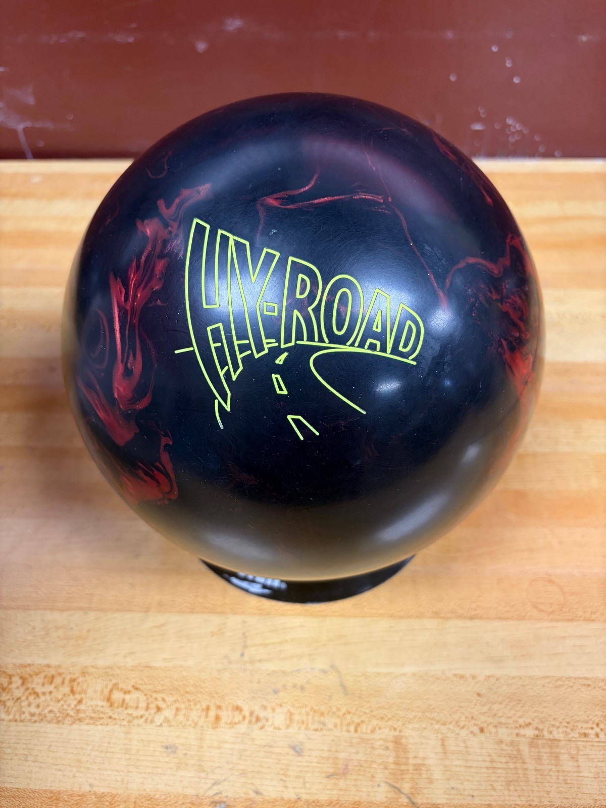 Storm Bowlero Hyroad Bowling Ball 15lb without original box