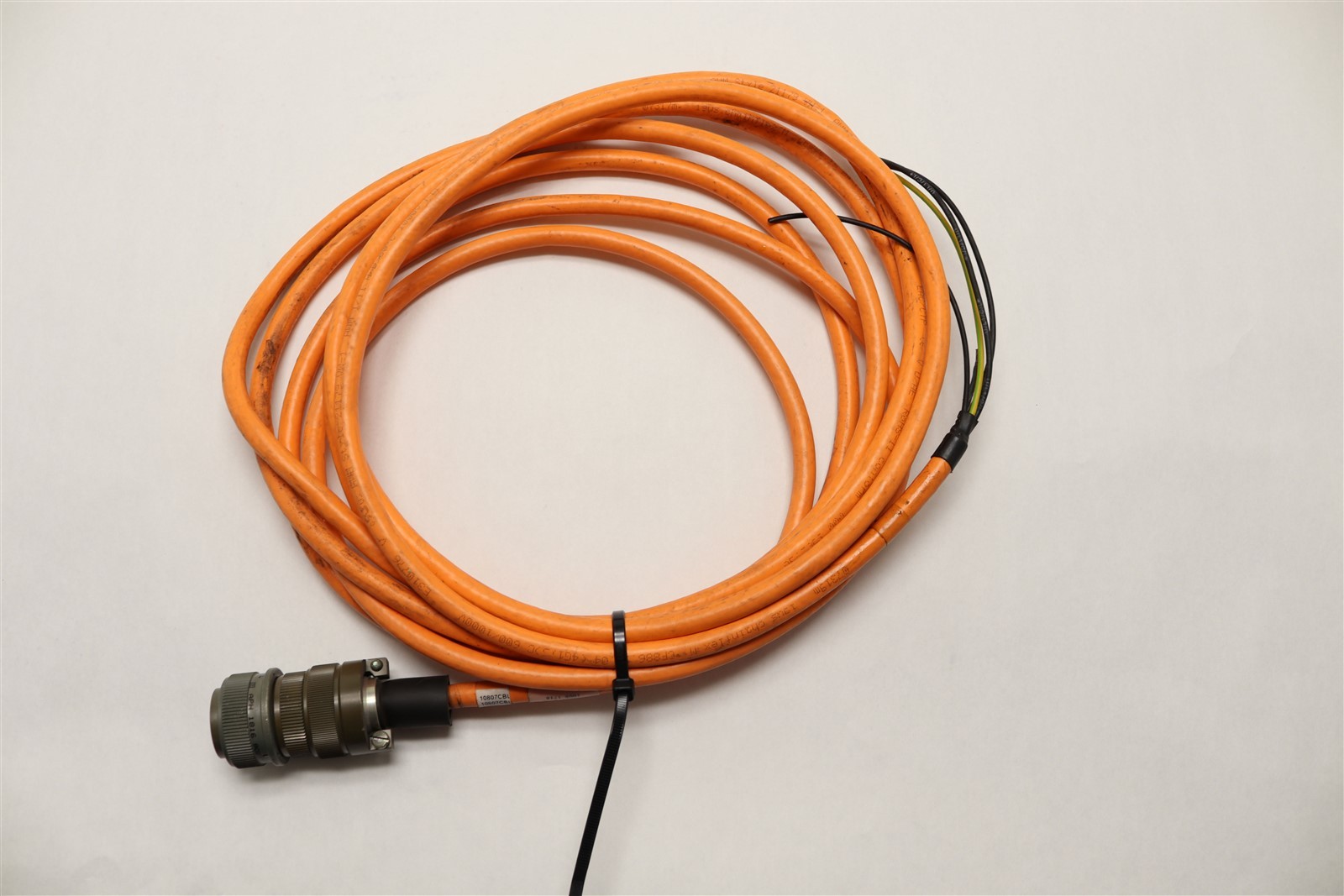 OMRON SERVO MOTOR POWER CABLE, 10 METER R88A-CA1C010SFS-A