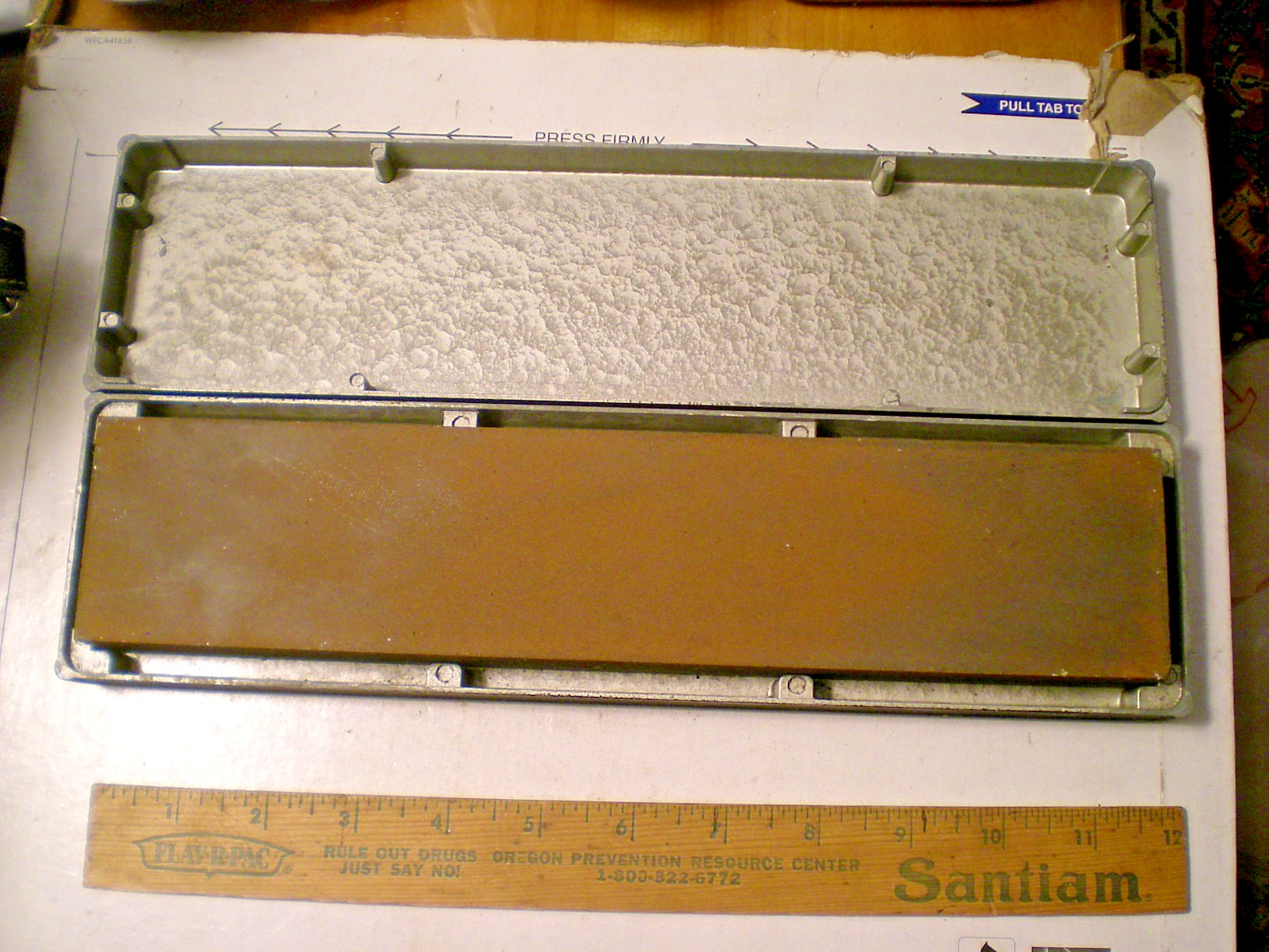 Norton Giant Combination Sharpening Stone With Case