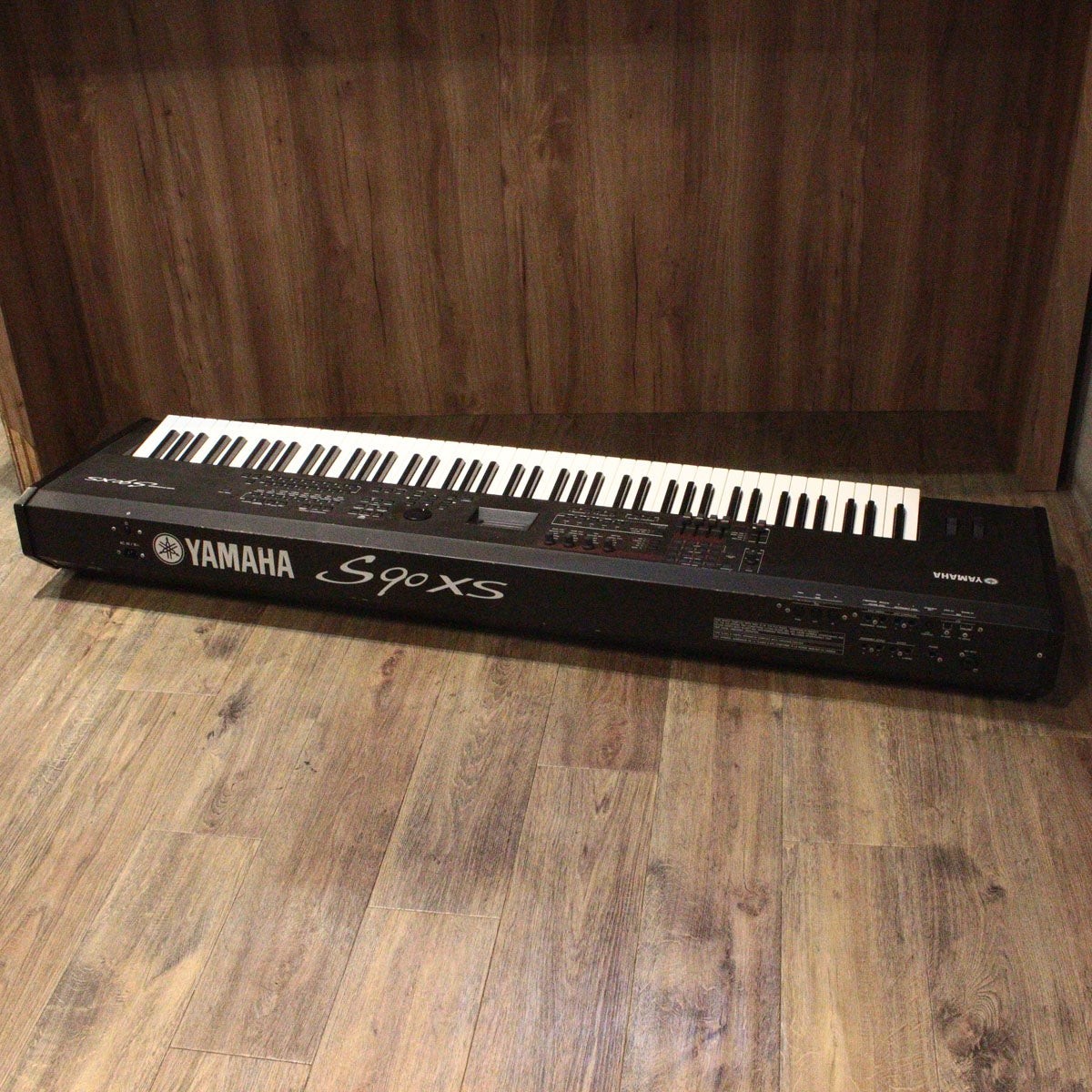 Yamaha S90XS Used