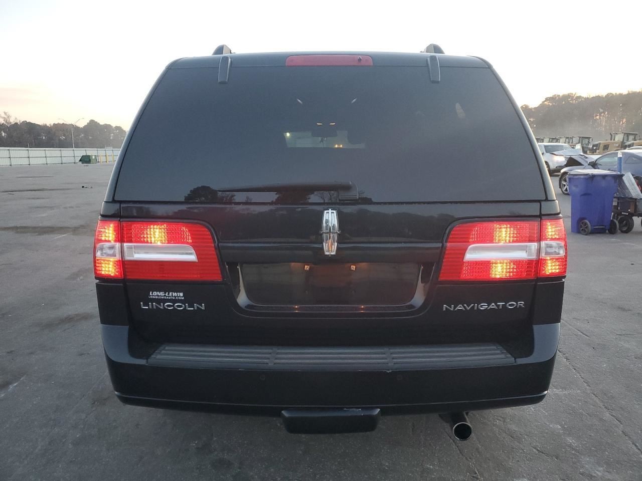 NAVIGATOR 2014 Glove Box 4979634