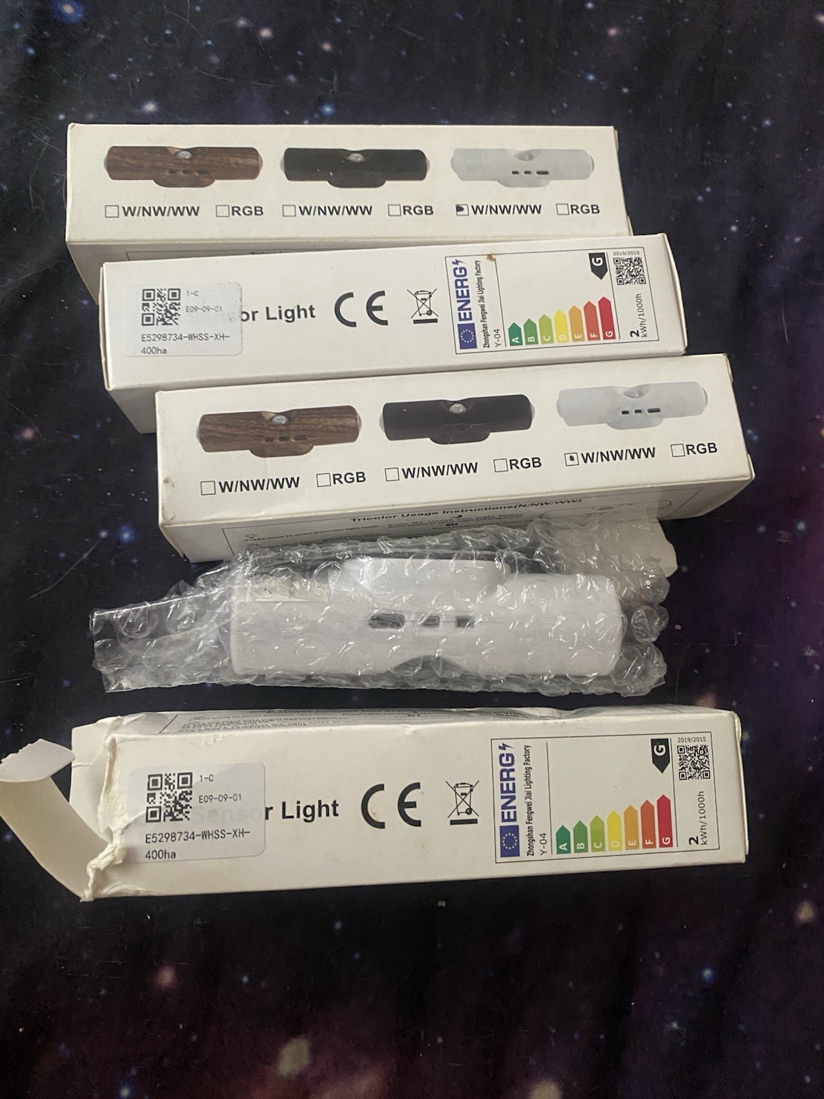 Set Lot Of 4 LED Nightlights Motion Sensor Activated Stick On New NIB