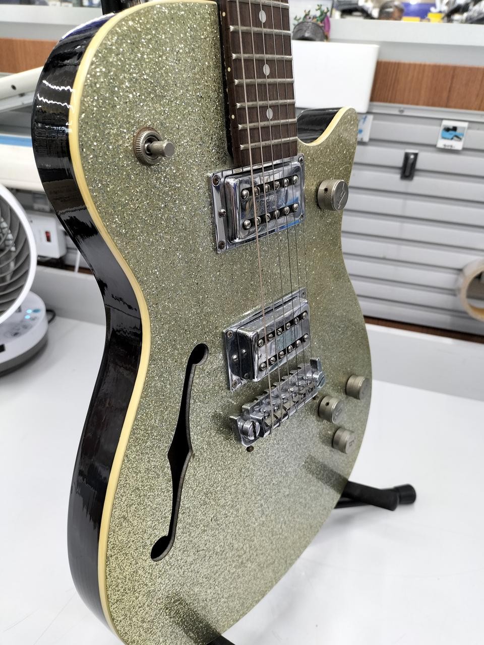 GRETSCH G2626 Electric Guitar