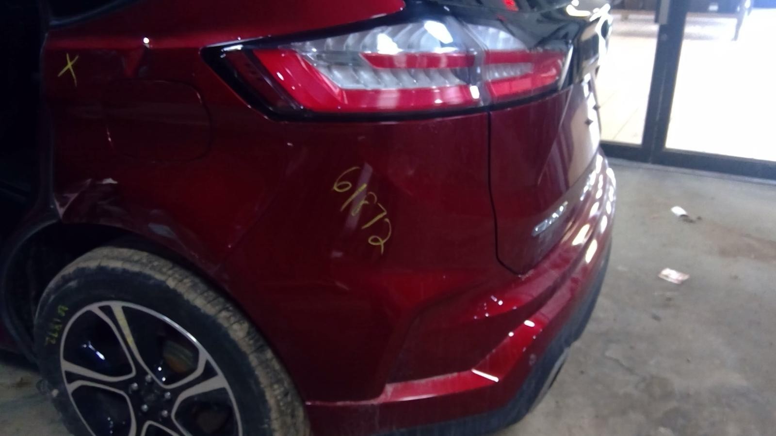 Used Floor Jack fits: 2019 Ford Edge Grade A