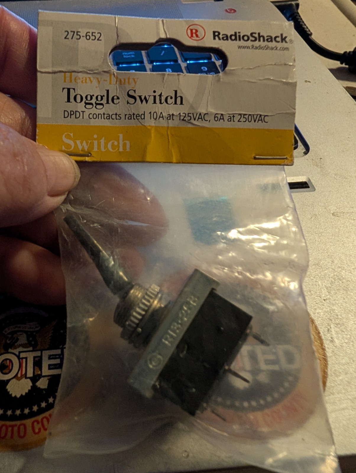 HEAVY DUTY TOGGLE SWITCH ON/ON 10A at 125VAC 6A at 250VAC  NEW #275-652