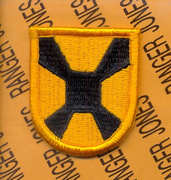 US Army Parachute Team GOLDEN KNIGHTS USAPT beret flash patch T-2 m/e