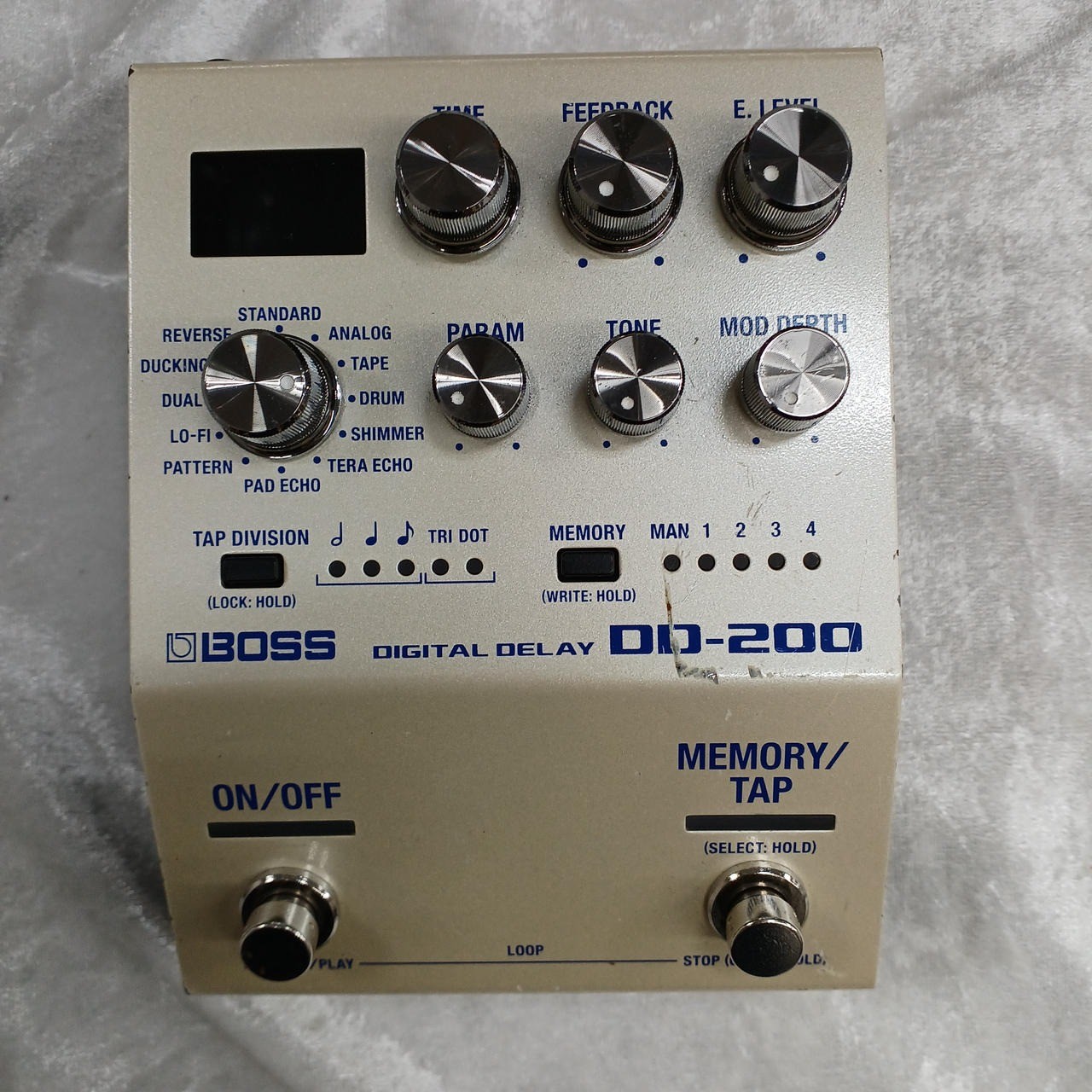 Boss DD-200 Digital Delay Guitar Effects Pedal Used