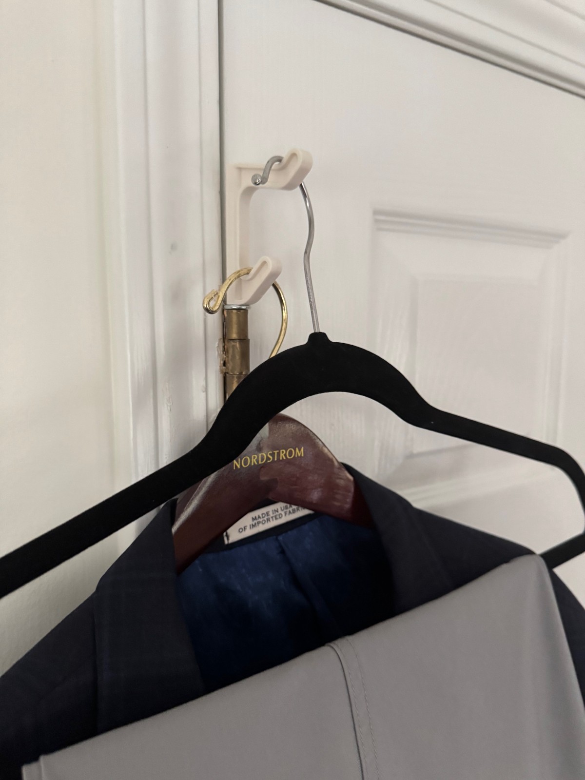space saving clothes hangers