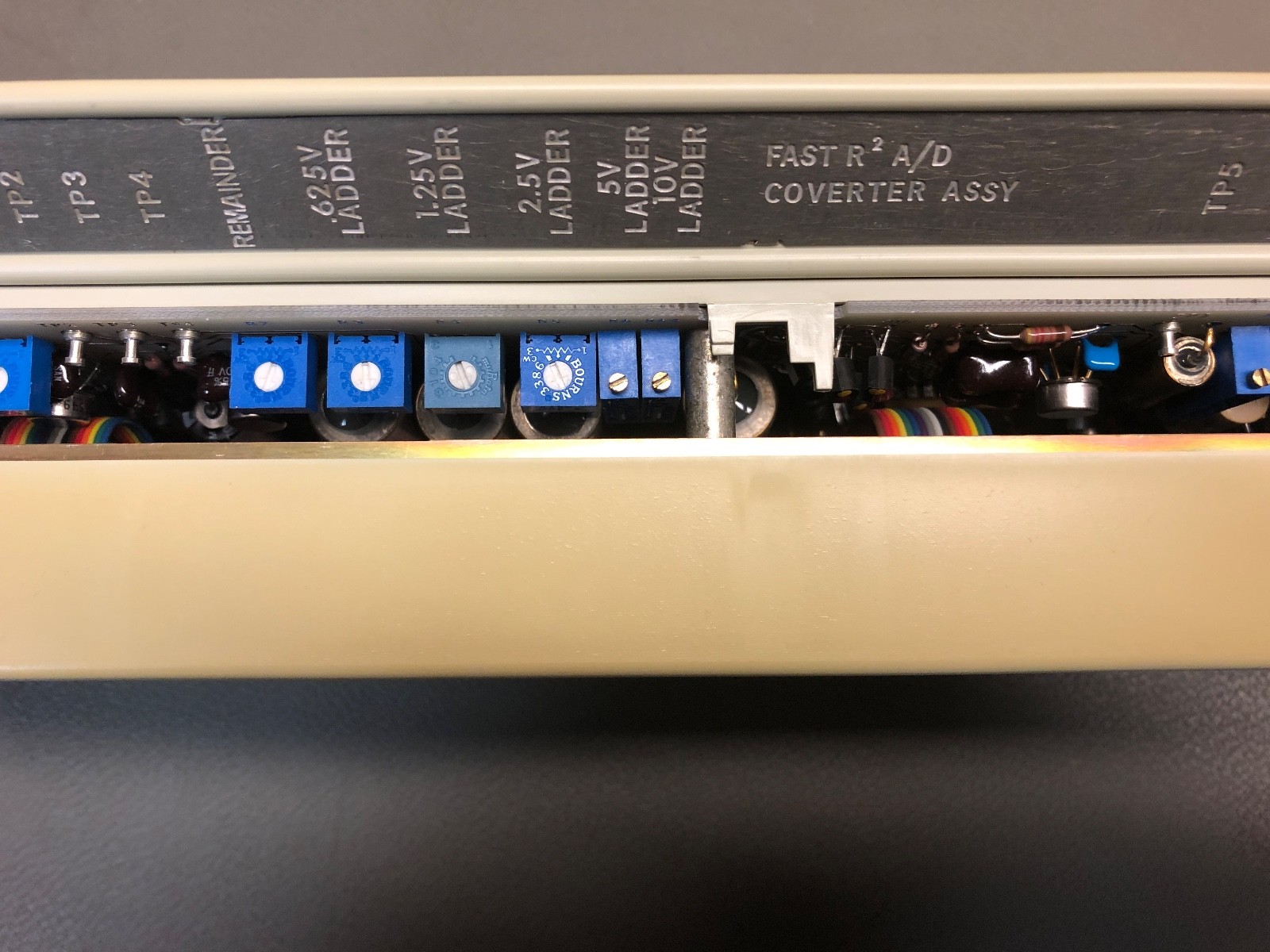 Fluke 8506A 716324 Fast R2 A/D Converter