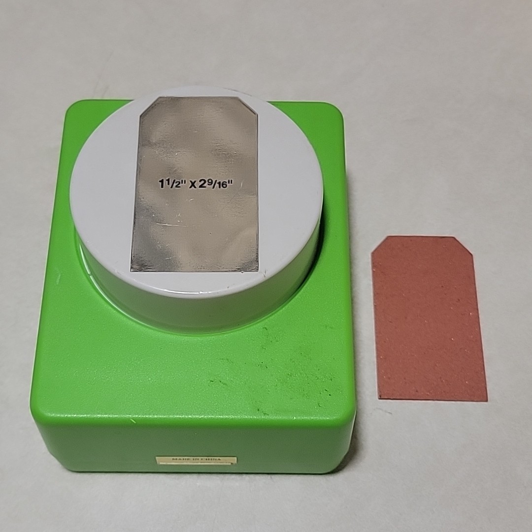 PAPER PUNCH LARGE TAG Scrap Booking Crafts- Gift Tag- Label