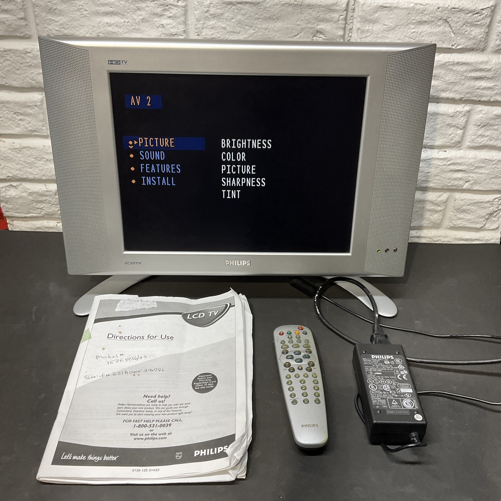 Philips 15PF9936/37 15” HD LCD PC Gaming RV Retro TV Monitor Remote Manual 2004