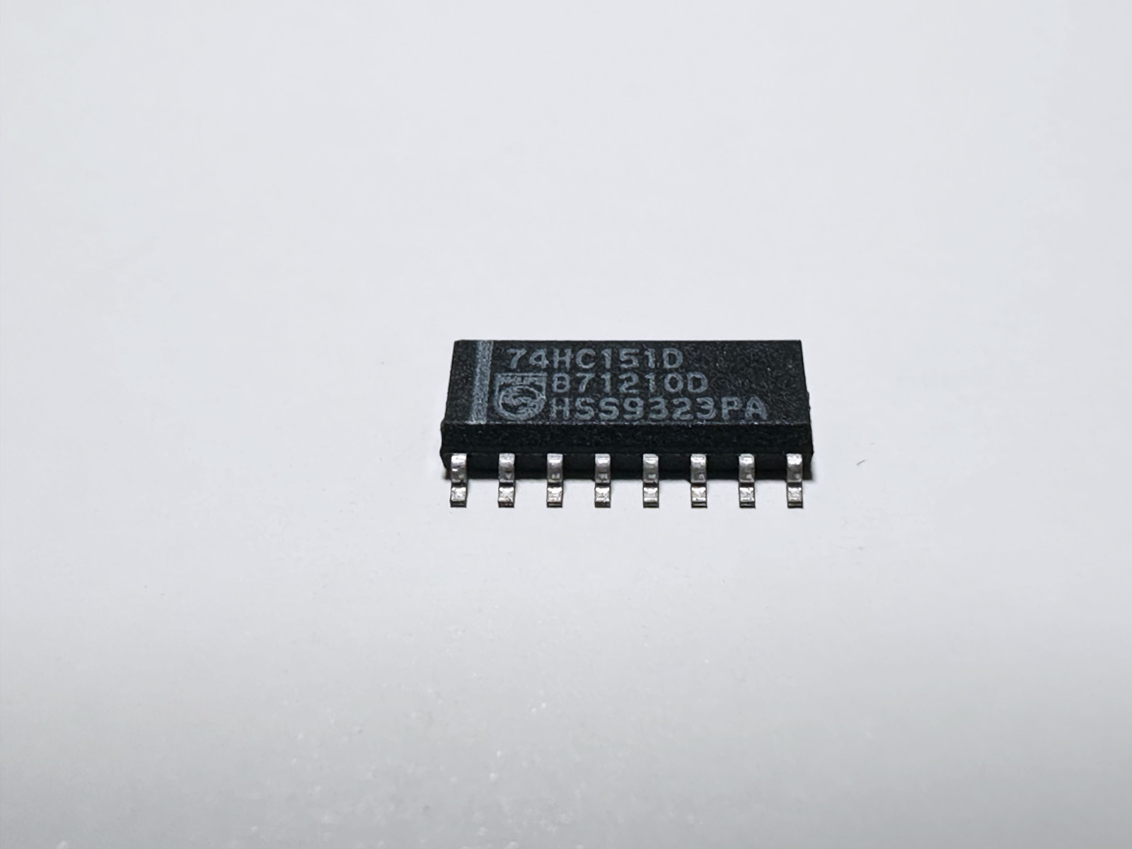 18PCS 74HC151D PHILIPS 1 of 8 Data Selector Multiplexer HC CMOS SOIC-16