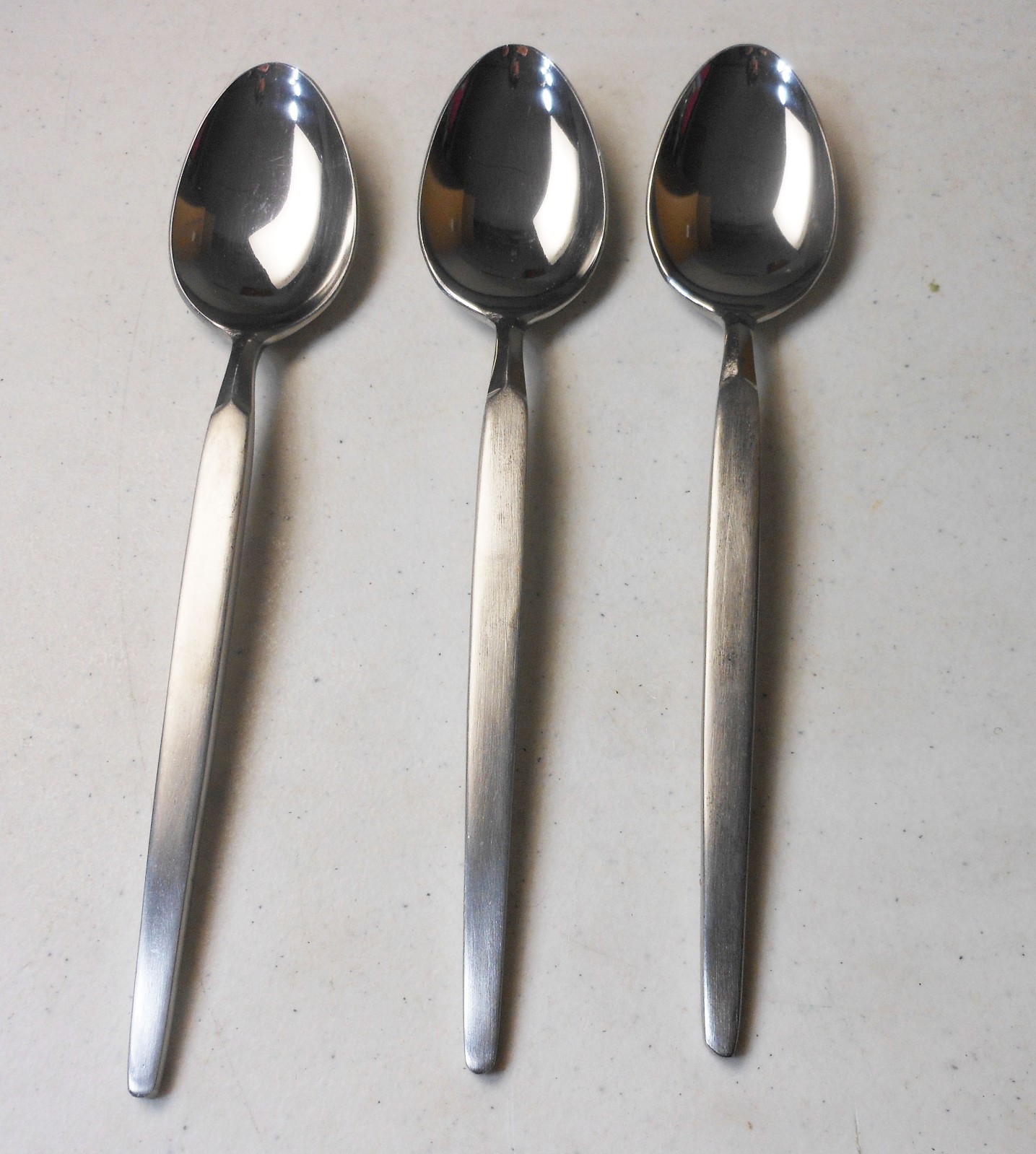 Three Oneida Dalton Stainless Spoons 8"
