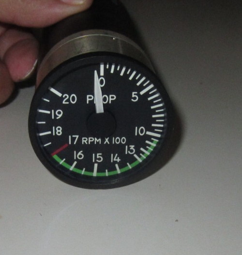 BEECHCRAFT PROP RPM GAUGE P/N 41-305-1 ALT 130-380043-3 MEGGITT AVIONICS