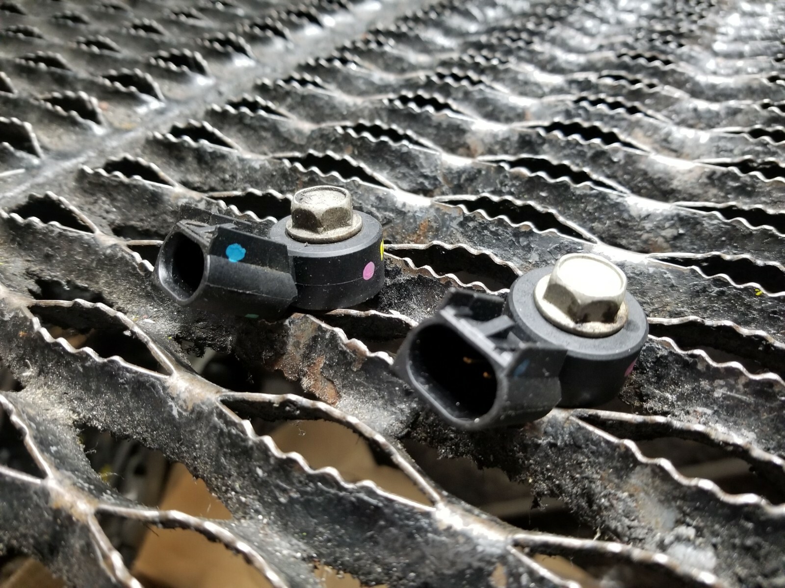 13 14 15 GMC ACADIA KNOCK SENSOR pair OEM
