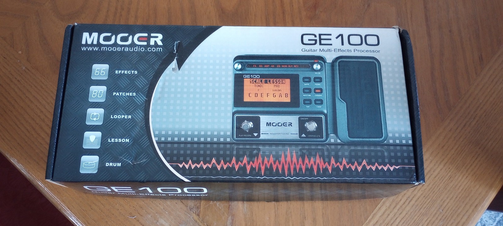 MOOER GE100 Digital Multi-Effects Processor Looper for Electric Guitar