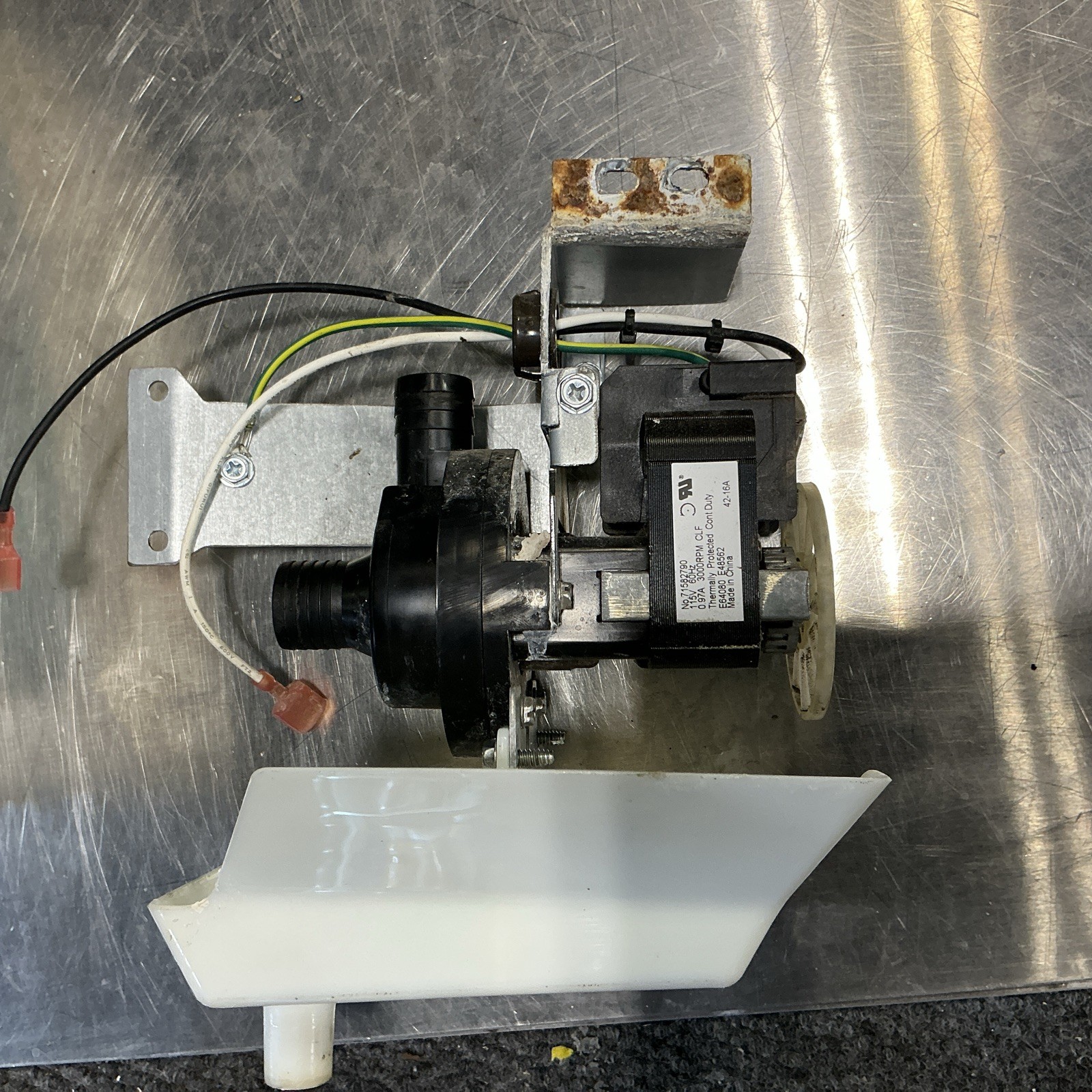 Manitowoc Ice 040006556 Water Pump Kit, 115V, 60HZ, 1 PH