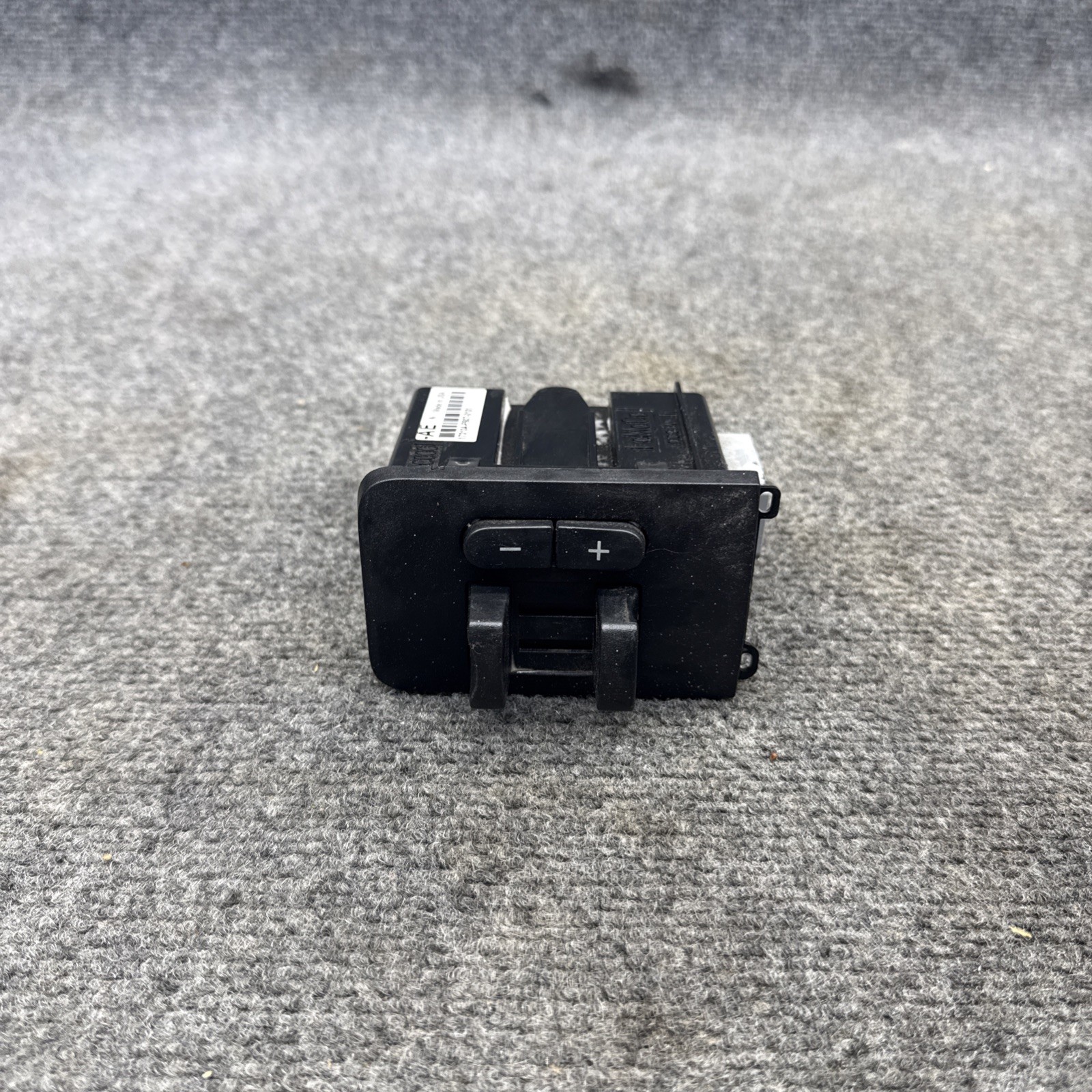 2011-2016 Ford F250 F350 F550 Super Duty OEM Trailer Brake Control BC342C006AJ