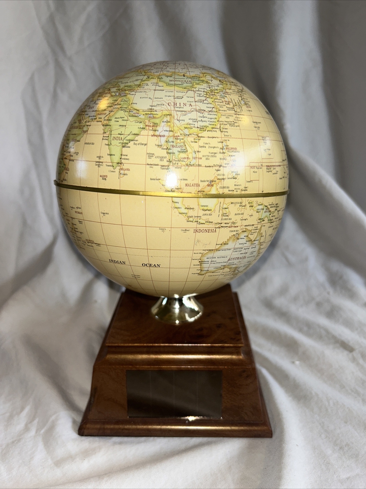 Kenko Globe Solar Panel Rotating Mounted Earth Model Customized Dad Gift
