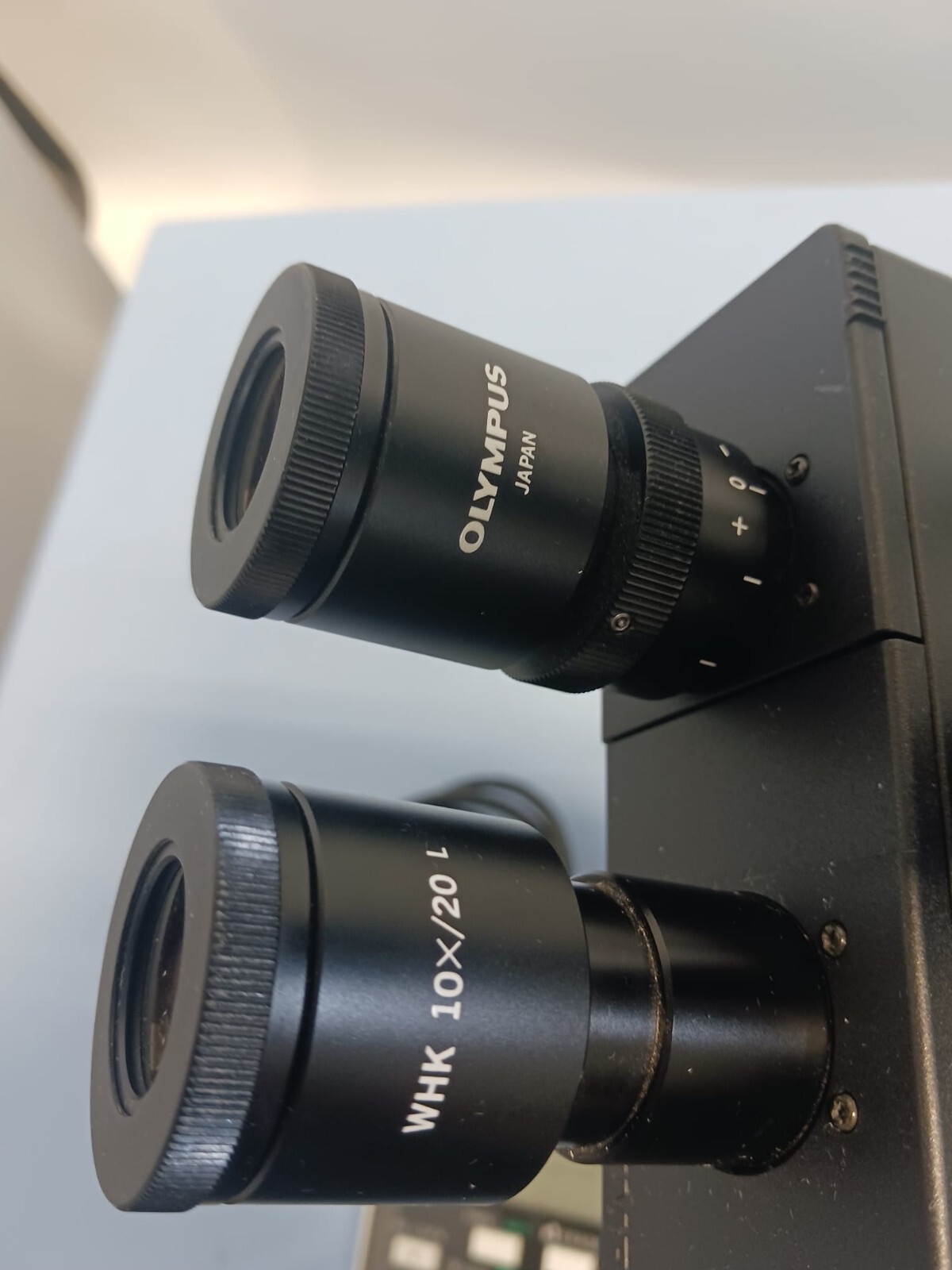 Olympus CK40-F100 Inverted Microscope w/ DP11-N Camera Control Unit 4X Objective