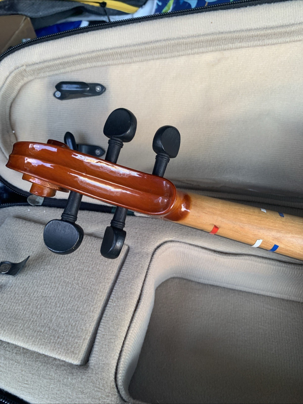 Patatino VN-360 3/4 Violin With Case ( Missing One String)