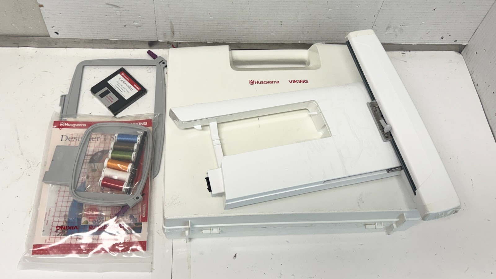 Husqvarna Viking #35676 Embroidery Arm Kit | +Discs | +Manual | +Hoops | +etc.