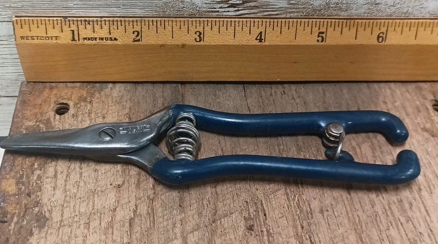 Midwest USA Tin Snips 6" tool Nice