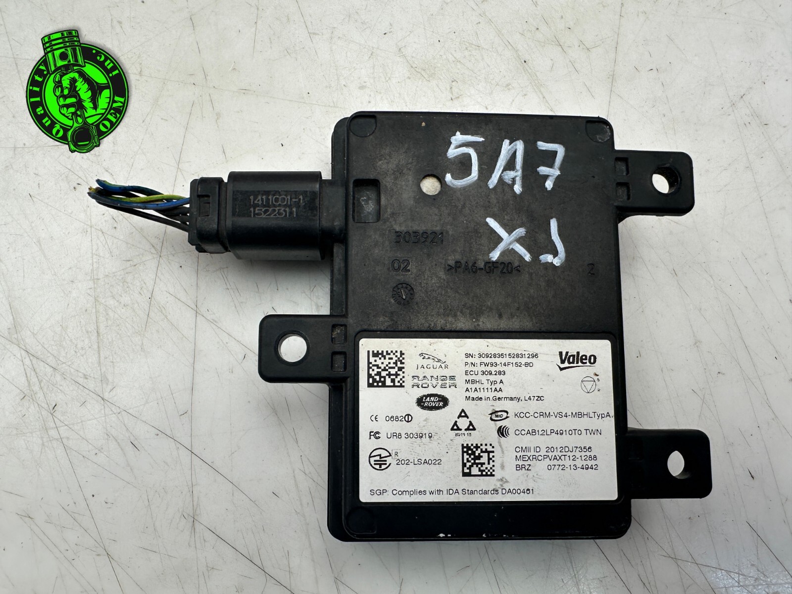 2016-2020 JAGUAR XE XF XJ XJR F-PACE REAR LEFT / RIGHT BLIND SPOT CONTROL MODULE