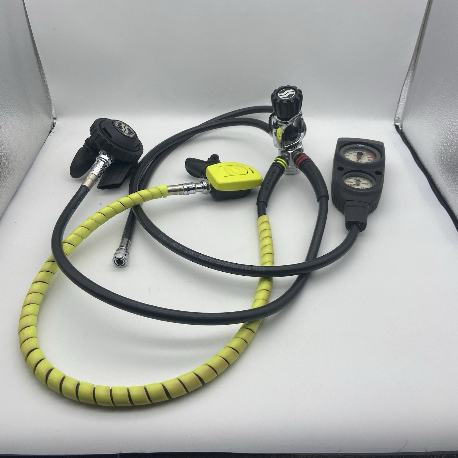 SeaQuest Scuba Dive Regulator Gauge Console Suunto SM-16 SM-26 Sherwood Magnum 2