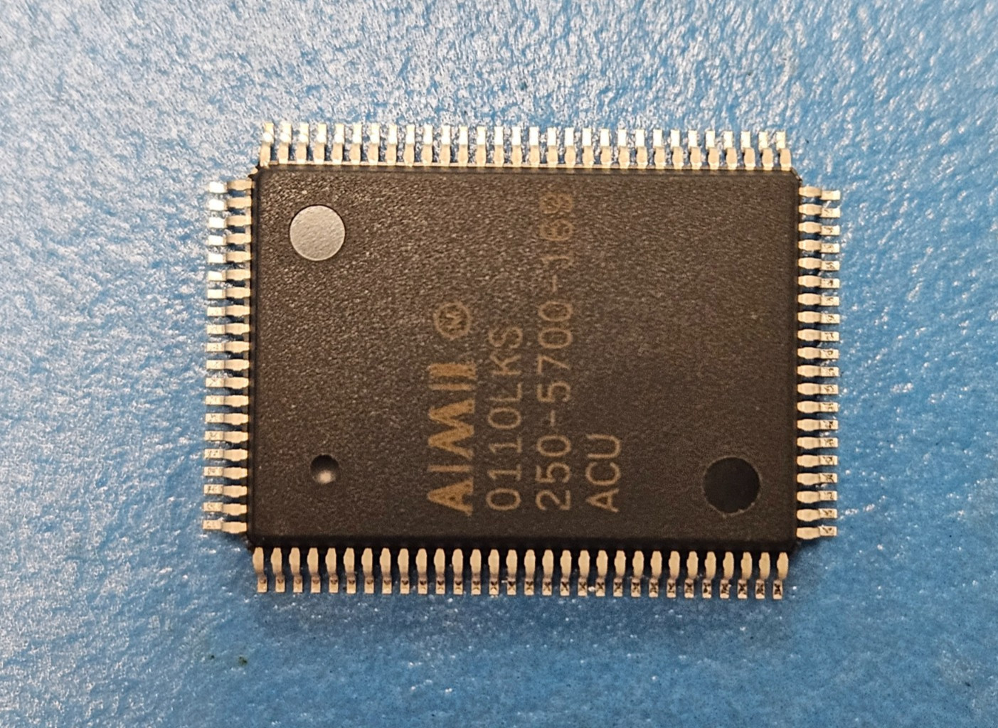 (1PC) 250-5700-169-ACU QFP100
