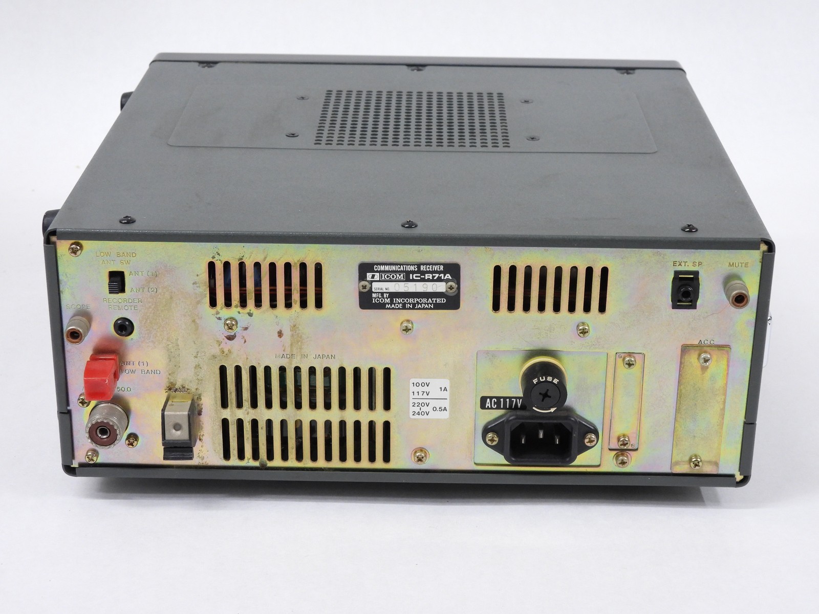 Icom IC-R71A Ham Radio Communications Receiver + Box + Willco Memory (excellent)