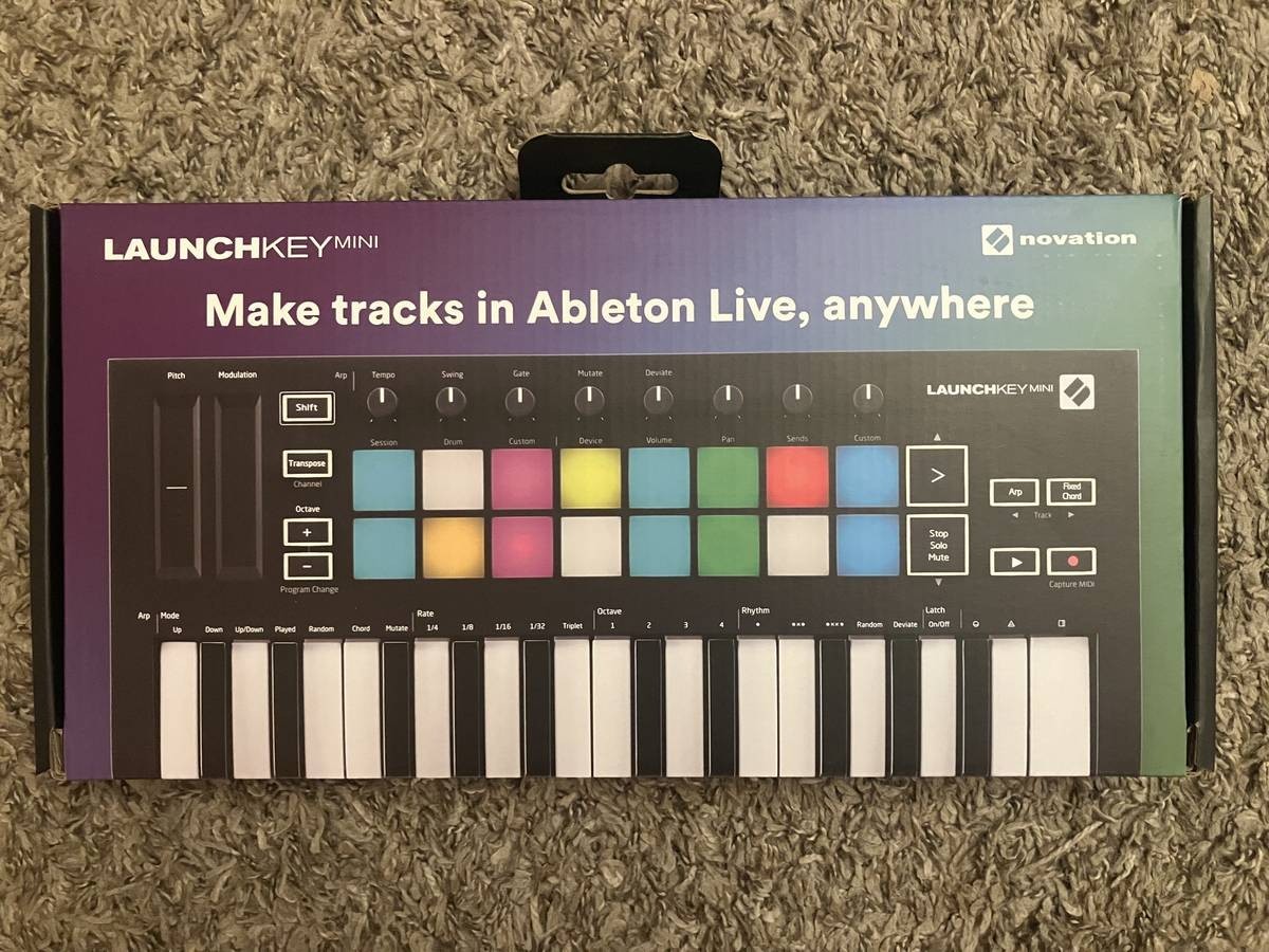 Novation Launchkey Mini Mk3 25 Mini-key Midi Keyboard Controller - USED ONCE!