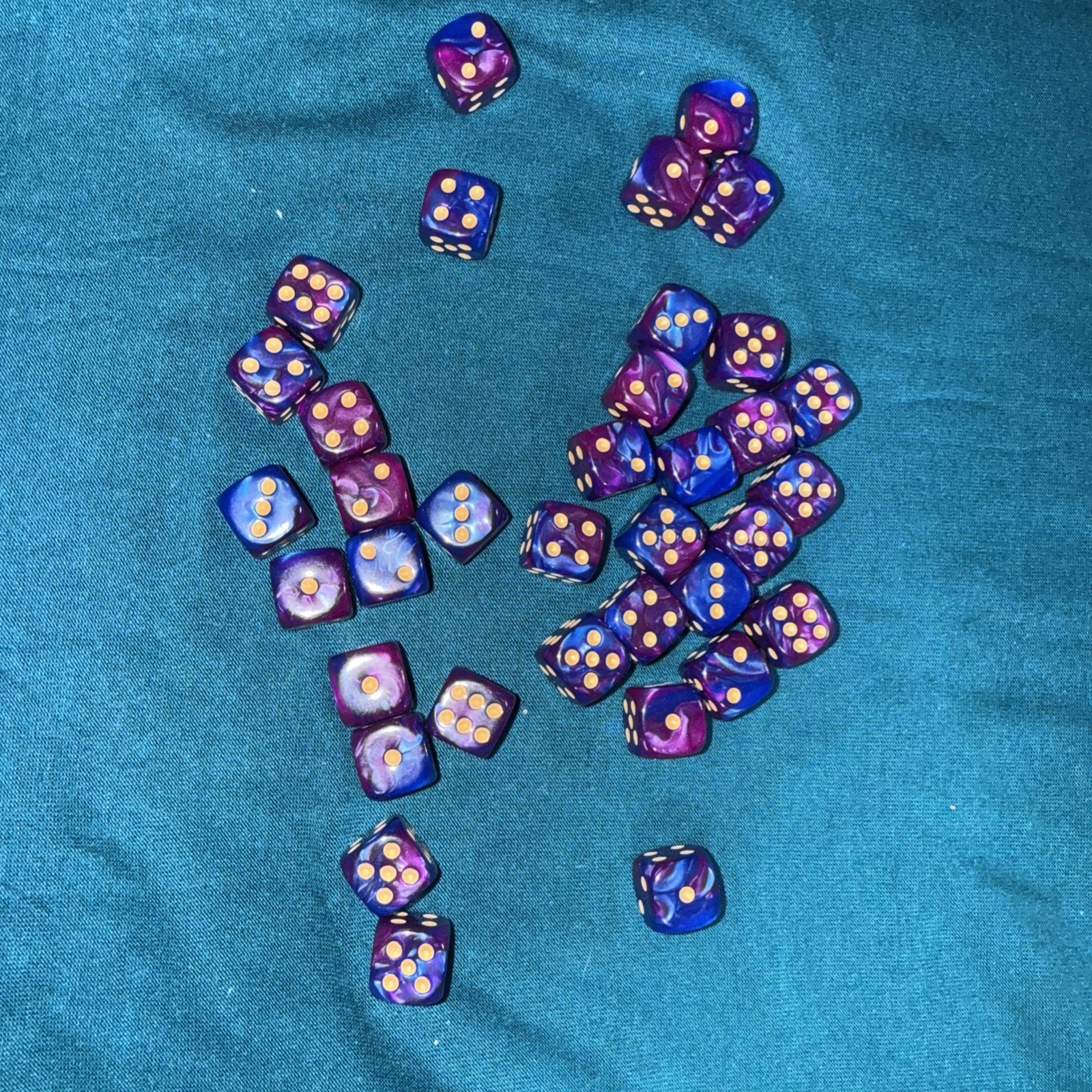Dice D6 Set Of 36 Swirled Dice 12mm Purple And Blue W/ Tan Pips 40K D&D