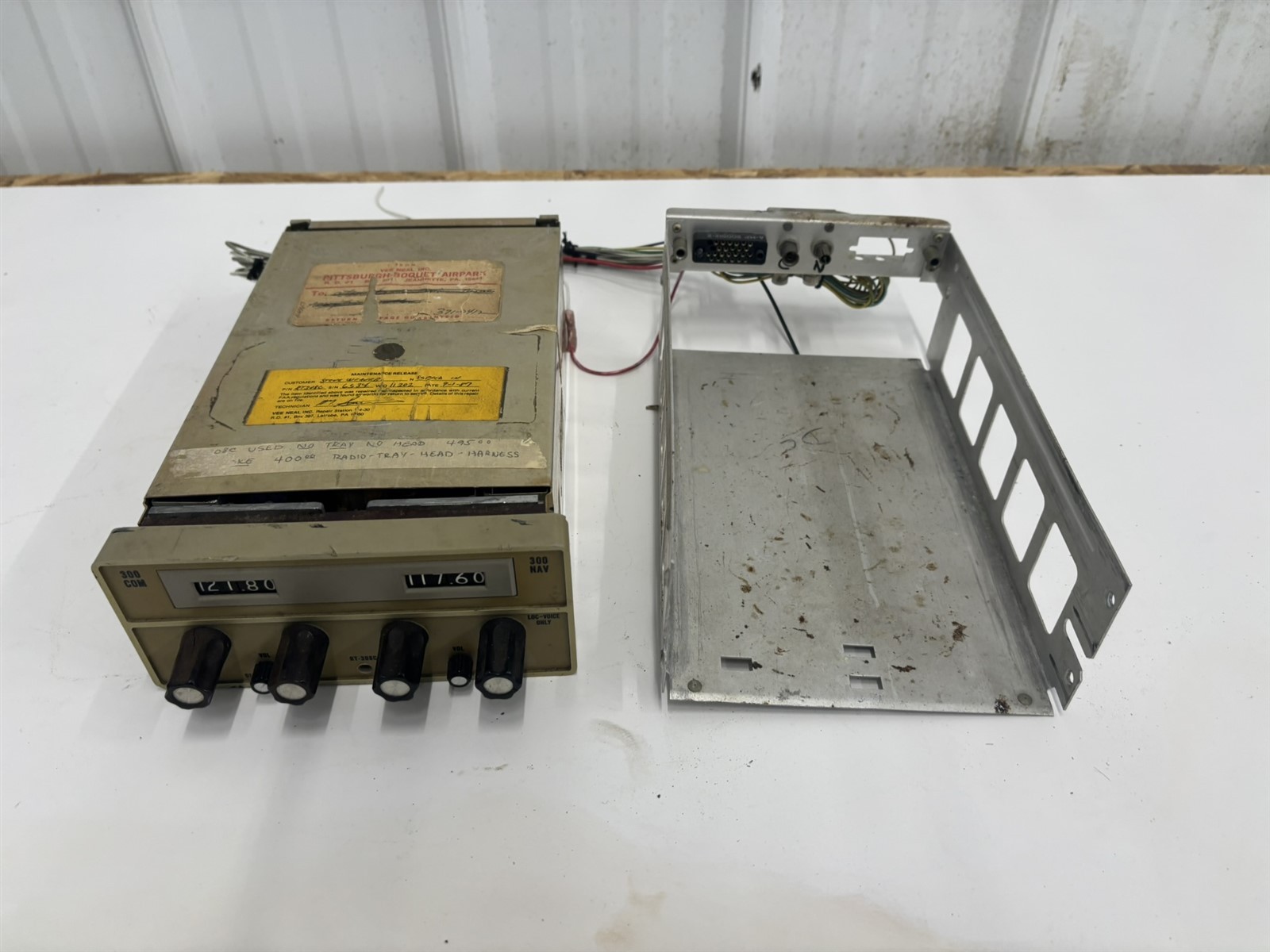 Cessna ARC 41405 NAV COM 300 Navigational Communication Radio & Tray RT-308C